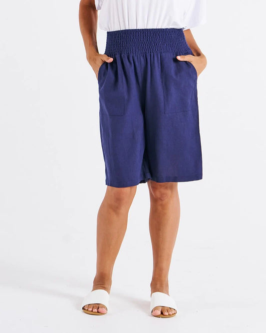 Betty Basics Lee Bermuda Short - Navy