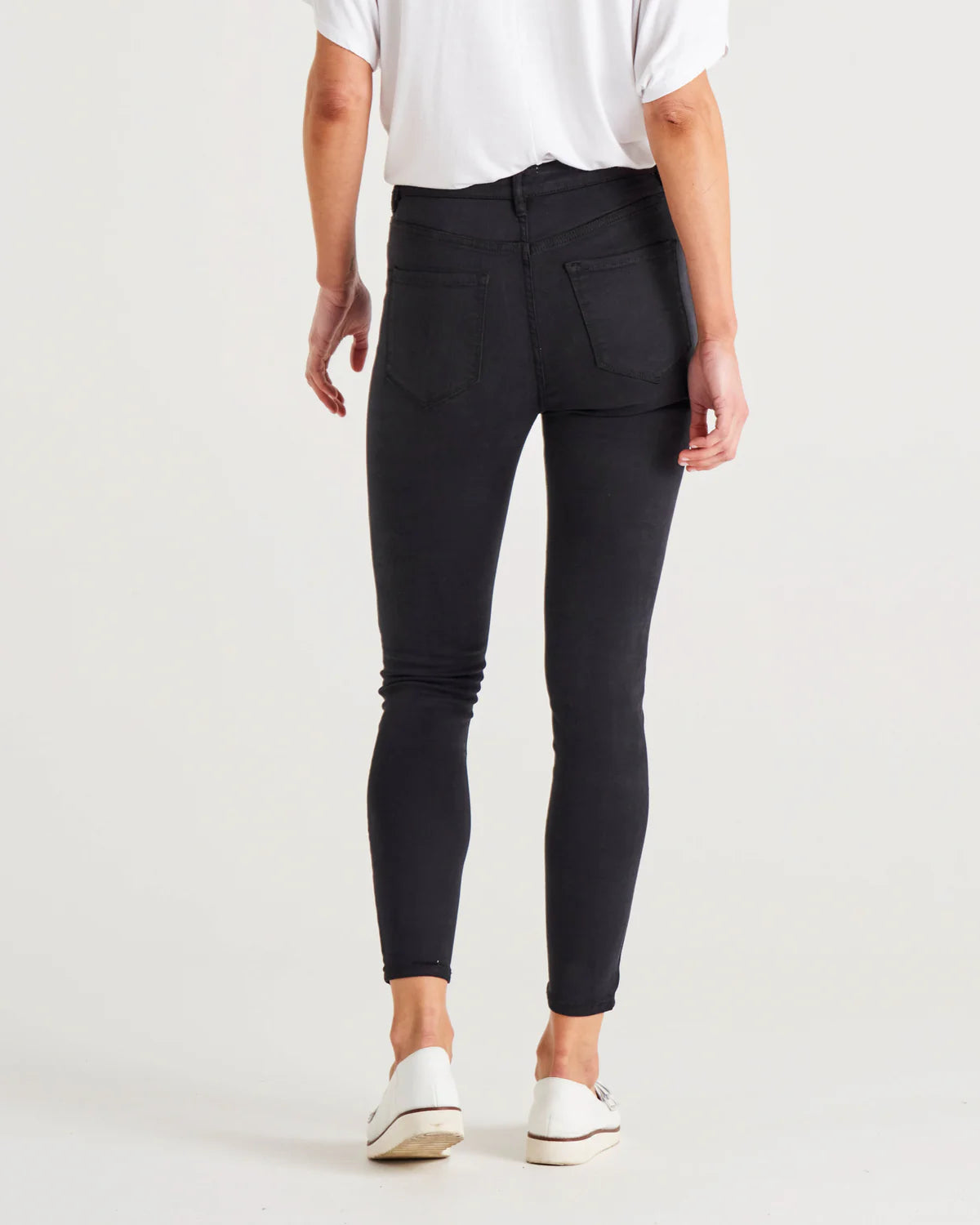 Betty Basics Essential Jeans - Black