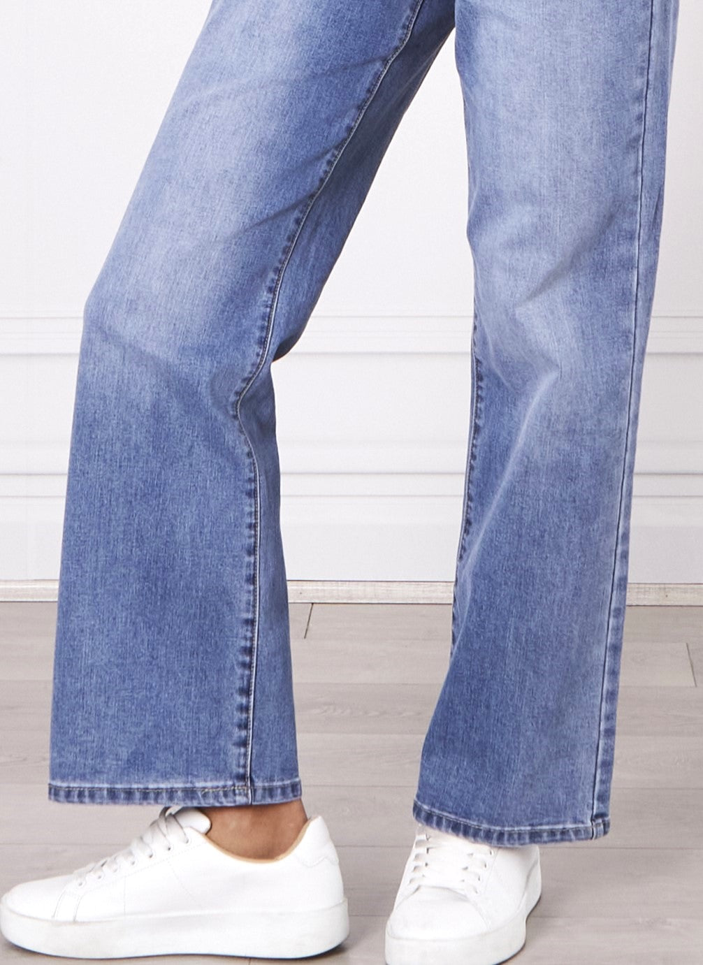 Monaco Demi Wideleg Jean - Blue