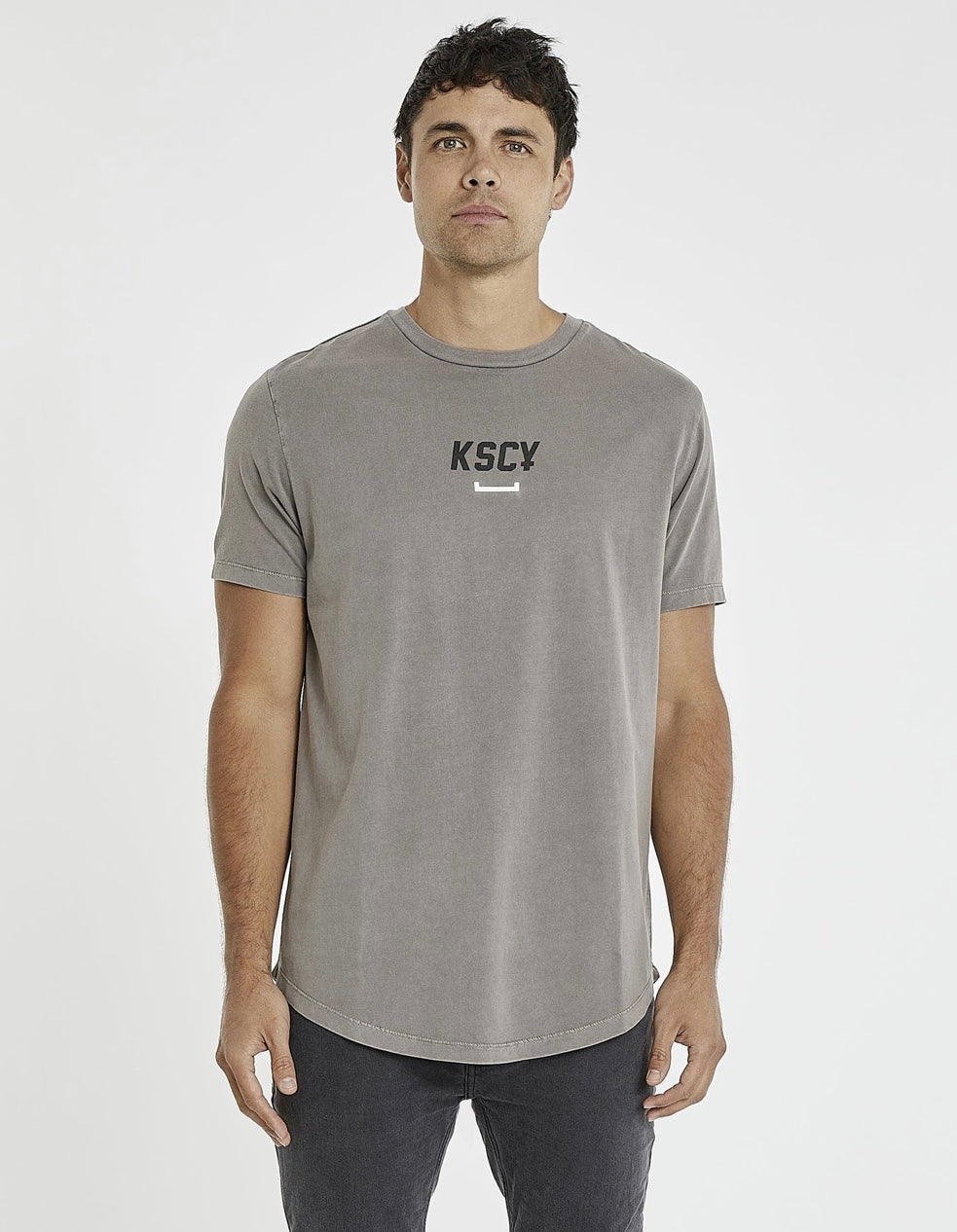 Kiss Chacey Formula Dual Curved Tee- Pigment Iron – Husk Him Her